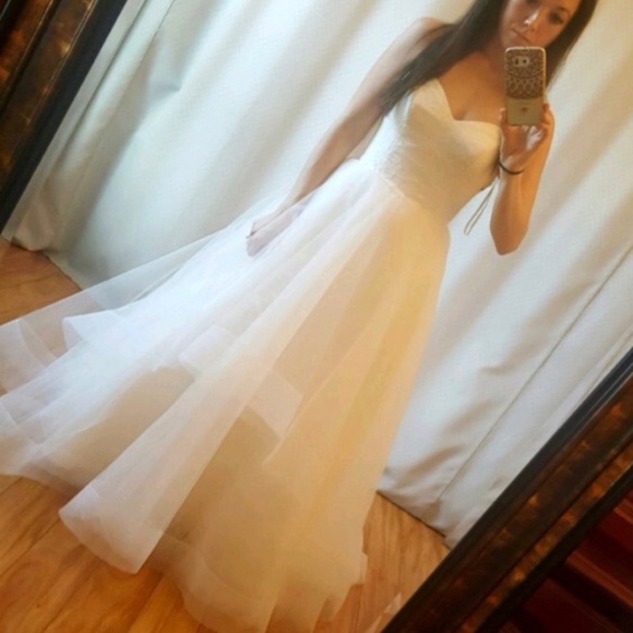 Blush by Hayley Paige Maisie wedding dress / gown - Picture 3 of 8